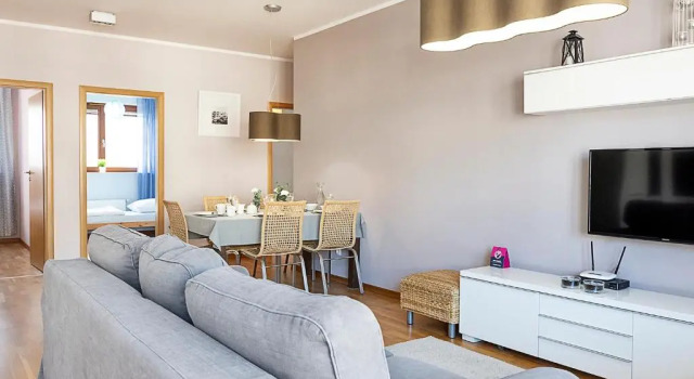 VacationClub - Platan 2E Apartament 12, Buchen Sie Ferienwohnung Hotels in Westpommern mit Pool, Schwimmbad