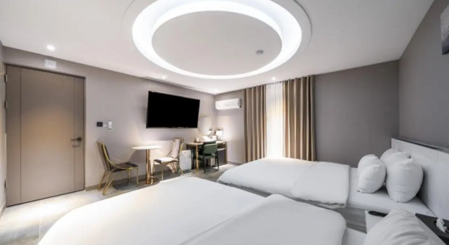 Двухместный номер Superior KNox Hotel