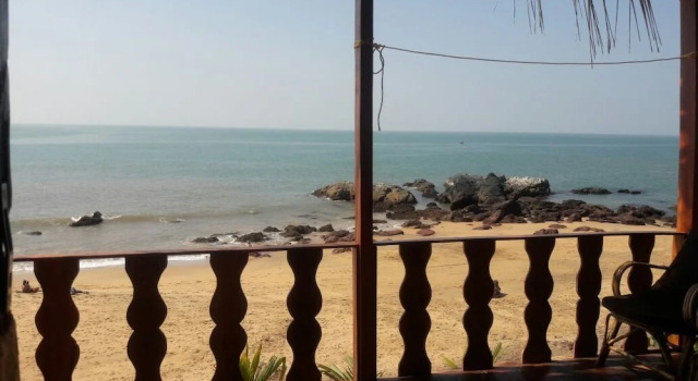 Blue Lagoon Sea Front cottages, Rezerwuj Hotel Hotele w Goa ze śniadaniem, w pobliżu Cola Beach, Śniadanie