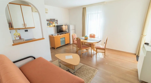 Apartment Fiorido Brown a2, Reserva ahora Apartamento Hoteles en Pula con aparcamiento, Aparcamiento