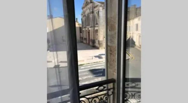 Maison St Romain Blaye, Rezerwuj Hotel Hotele w Blaye z parkingiem, Parking
