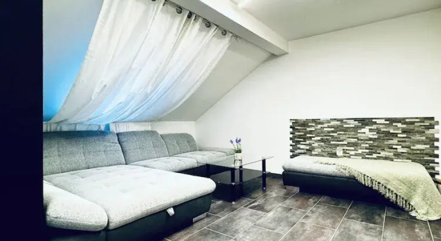 2BR 1LR Apartment for 5 Peaceful Stay, Book Apartment Klosterneuburg 