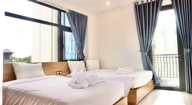Трёхместный номер Deluxe Blue Waves Grand World Phu Quoc Hotel