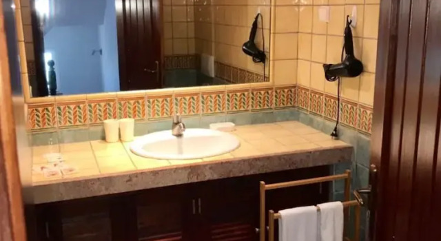 Коттедж Beachside Family Stay in Benagil