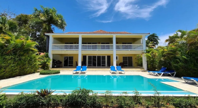 Villa Hermosa Spacious Close Town And Sosua Beach