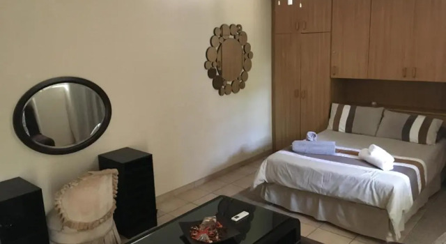 Apartment Spinoza Self Catering Accommodation
