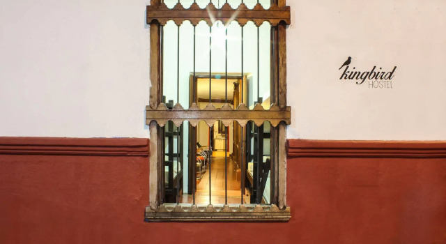 Kingbird Hostel, Prenota Ostello Ostelli a Cali, vicino a Saint's Peter Cathedral, Ostello