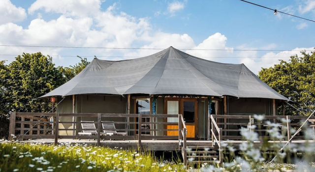 Greenfields Glamping Durbuy, Забронировать Кемпинг Отели в центре Дюрбюи с завтраком, отели в центре Дюрбюи с завтраком