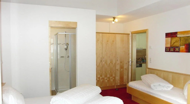 Apart Garni Astrada