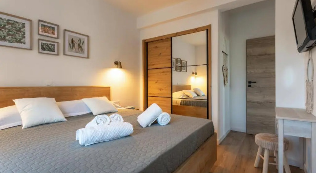 HANA Luxury apartment with sea view