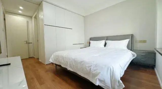 Люкс с 3 комнатами с балконом Haining Yanguan Qingmo Boutique Stay