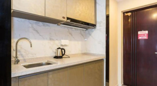 Jiangmen Wanda Aston Hotel, Rezerwuj Hotel Hotele w Jiangmen z parkingiem, Parking
