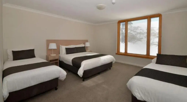 Апартаменты Smiggins Hotel & Chalet Apartments