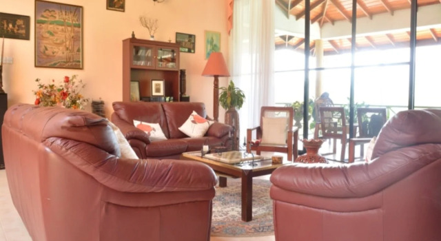 Enison Lodge