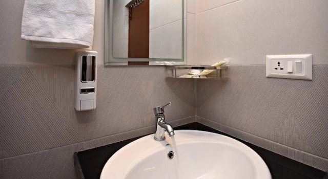 Трёхместный номер Comfort с балконом Hotel Simal