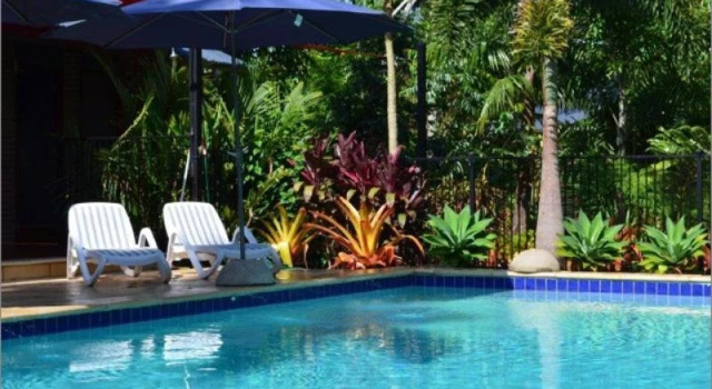 Lost Paradise, Rezervați Hotel Carmoo Queensland