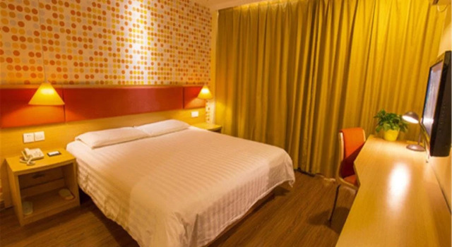 Home Inn Tianjin Weidi Avenue Culture Centre, Book Hotel Billige hoteller i Tianjin Province
