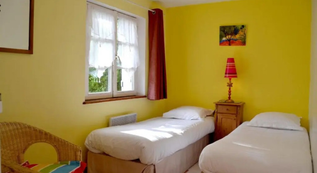Семейное бунгало Hôtel les Grands Chênes