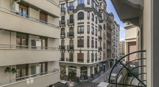 Trueba by Forever Rentals. 2 Bedroom Apartment. Wifi. Zurriola Beach. Kursaal