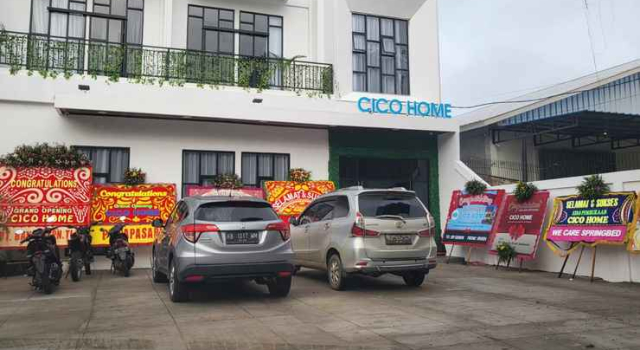 Cico Home, Rezervovat Hotel Hotely v Kalimantan s parkováním, Parkování