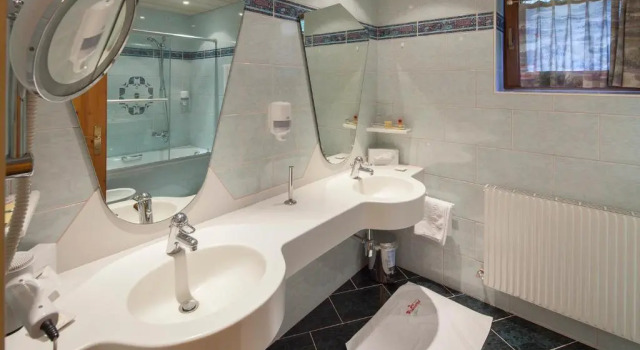 Люкс VALARA Alpine Art Hotel