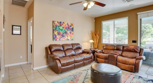 5 Mi to State Farm Stadium: Home w/ Private Pool!, Foglalás Farmház Avondale Scottsdale