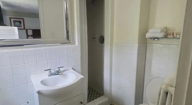 Четырёхместный номер Standard Natural Bridge Hotel, Trademark Collection by Wyndham