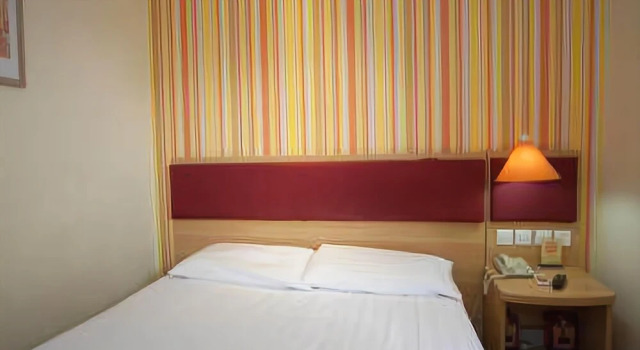Home Inn Foshan Fenjiang West Road