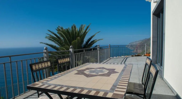 Villa Ocean Cliff