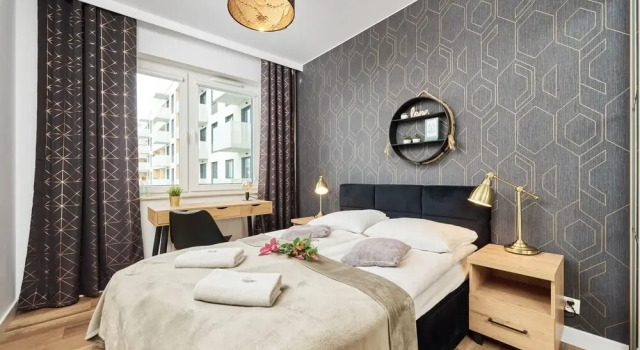 Stylish Apartment With Balcony Wrocław, Забронировать Апартаменты/квартира Фабрична 