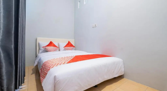 Suite doble De lujo Super OYO 2727 Nareswari Guest House Syariah