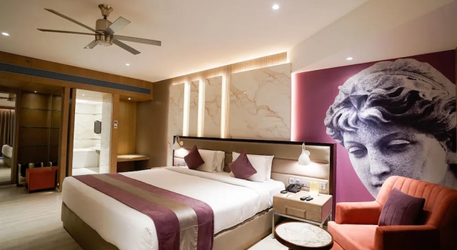 Люкс с балконом The Corinthians Resort
