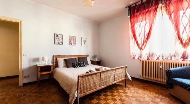 Hostly - Light and Wood near the Tower - 100sqm, 6 pax, 2 Bedrooms, Town Center