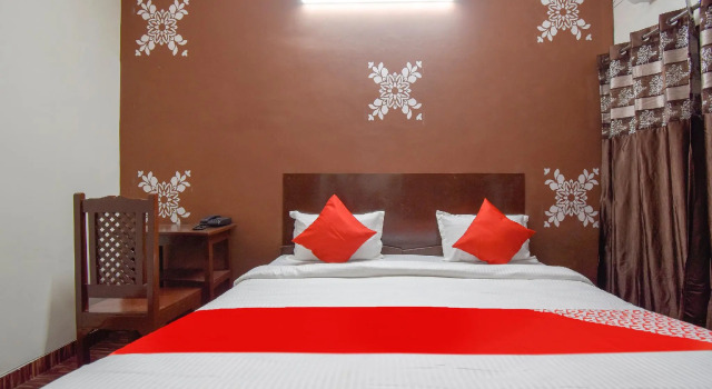 OYO 49882 Hotel Shiv Shakti