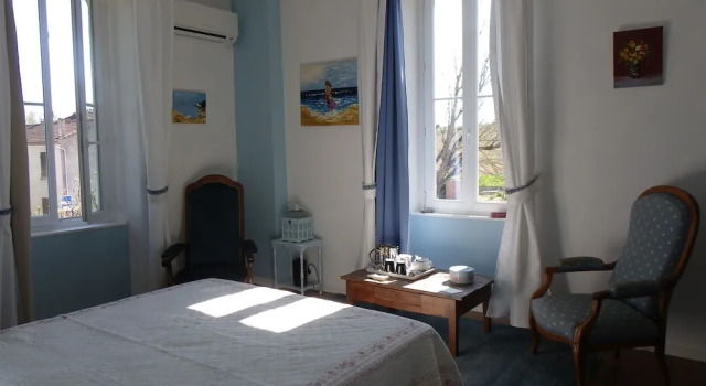 Ancienne école, Đặt Khách sạn Ayguetinte Languedoc-Roussillon