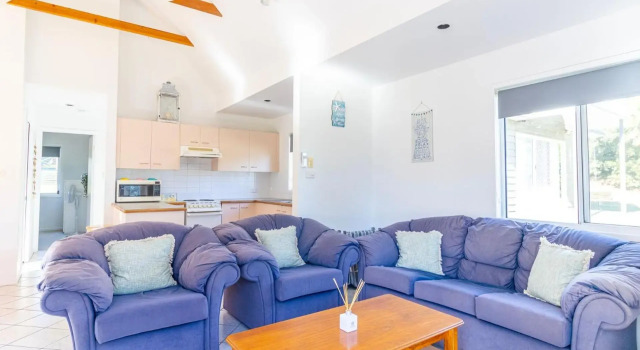 Nannys Beach House, Buchen Sie Hotel Berrara New South Wales