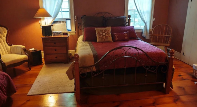 Четырёхместный номер Standard с 2 комнатами 1805 House Bed and Breakfast