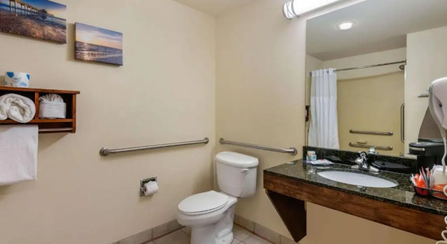 Номер Standard Comfort Inn & Suites Fort Myers Airport
