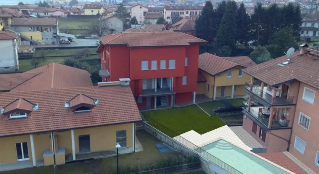 Gamma Residence, Varaa Hotelli Dongo 