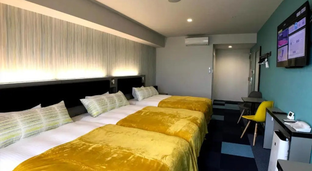 Трёхместный номер Standard Green Rich Hotel Okinawa Nago