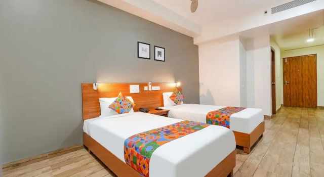 Номер Deluxe FabHotel D Square OMR