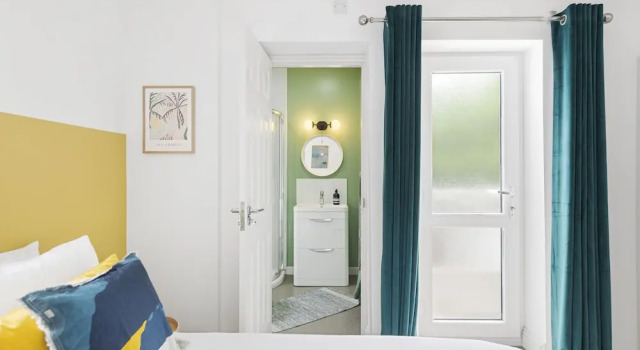 84A Albany Road