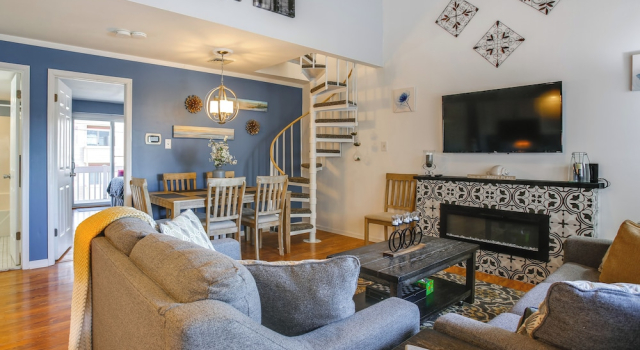 Steps to Brigantine Beach: New Jersey Beach Condo, Забронировать Апартаменты/квартира Бригантин Джерси-Шор