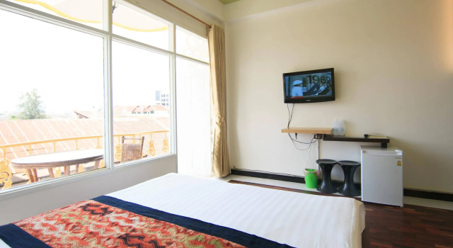 New iHouse Hotel - Hostel, Забронировать Хостел Хостелы Вьентьяна, рядом с Wat Mixai, Хостел