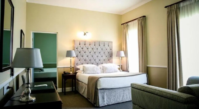 Люкс Queens Hotel by BON Hotels