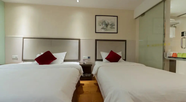 Семейный номер Standard Fu Yi Fashion Hotel