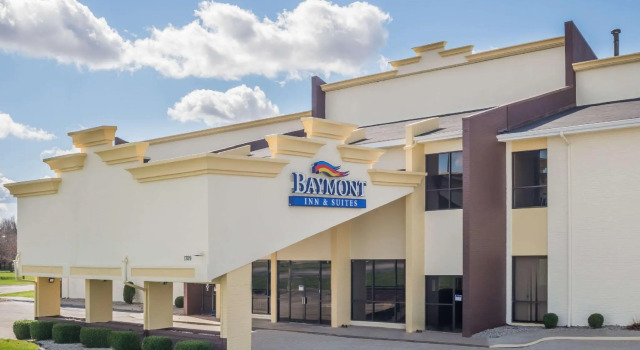 Четырёхместный номер Standard Baymont by Wyndham Kokomo
