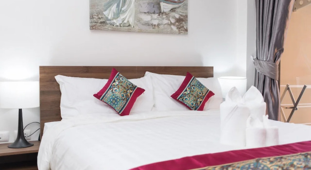 Naiharn Sea Condominium S402