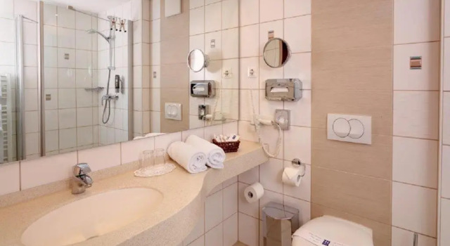 Standard quarto Hotel Pyramide Bad Windsheim