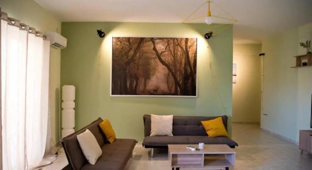 Chalkis Green Leaf House